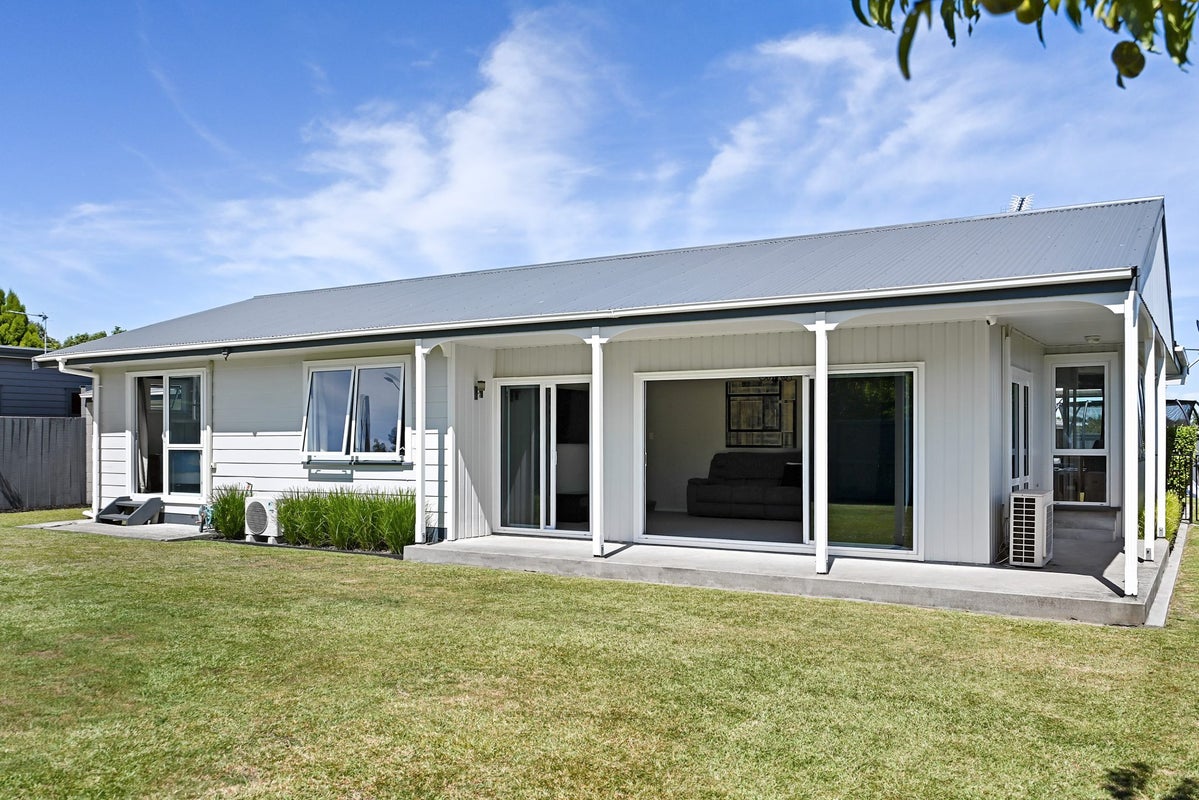 331 Hukanui Road, Queenwood, Hamilton - Carousel 1