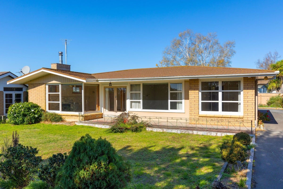 12 Houghton Crescent, Redwoodtown, Blenheim - Carousel 2
