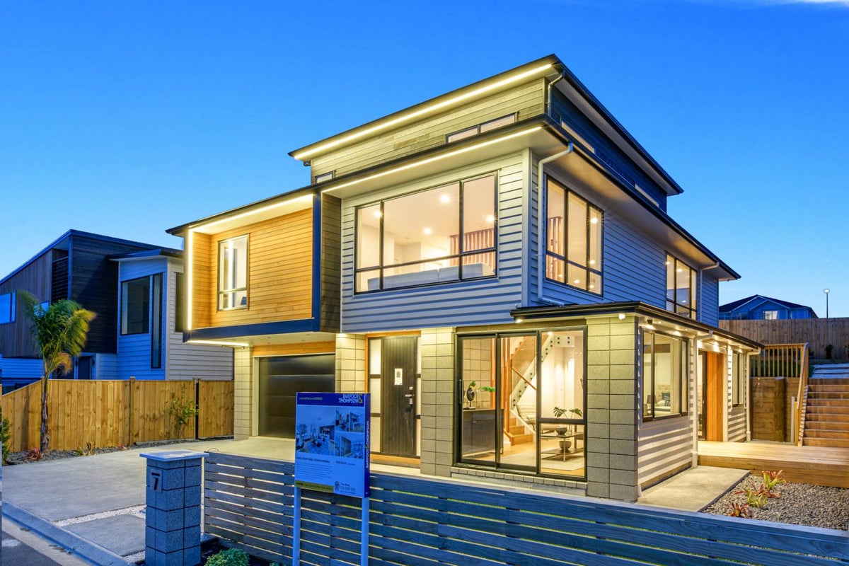7 Carberry Lane, Pinehill, Auckland - Carousel 2