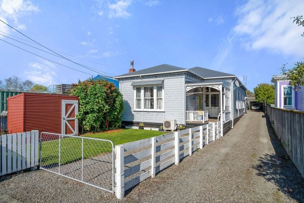 21 Albert Street, Masterton, Masterton - Carousel 1