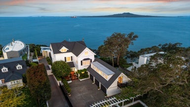 11 Kitchener Road, Takapuna, Auckland - Carousel 1