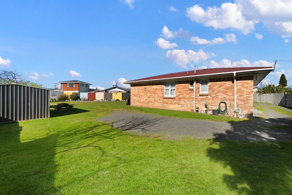 23 Mears Road, St Andrews, Hamilton - Carousel 18