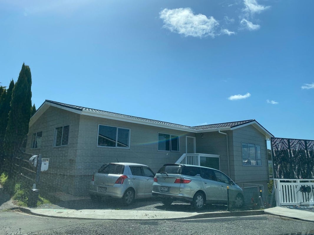 92 Thurleigh Grove, Karori, Wellington - Carousel 20