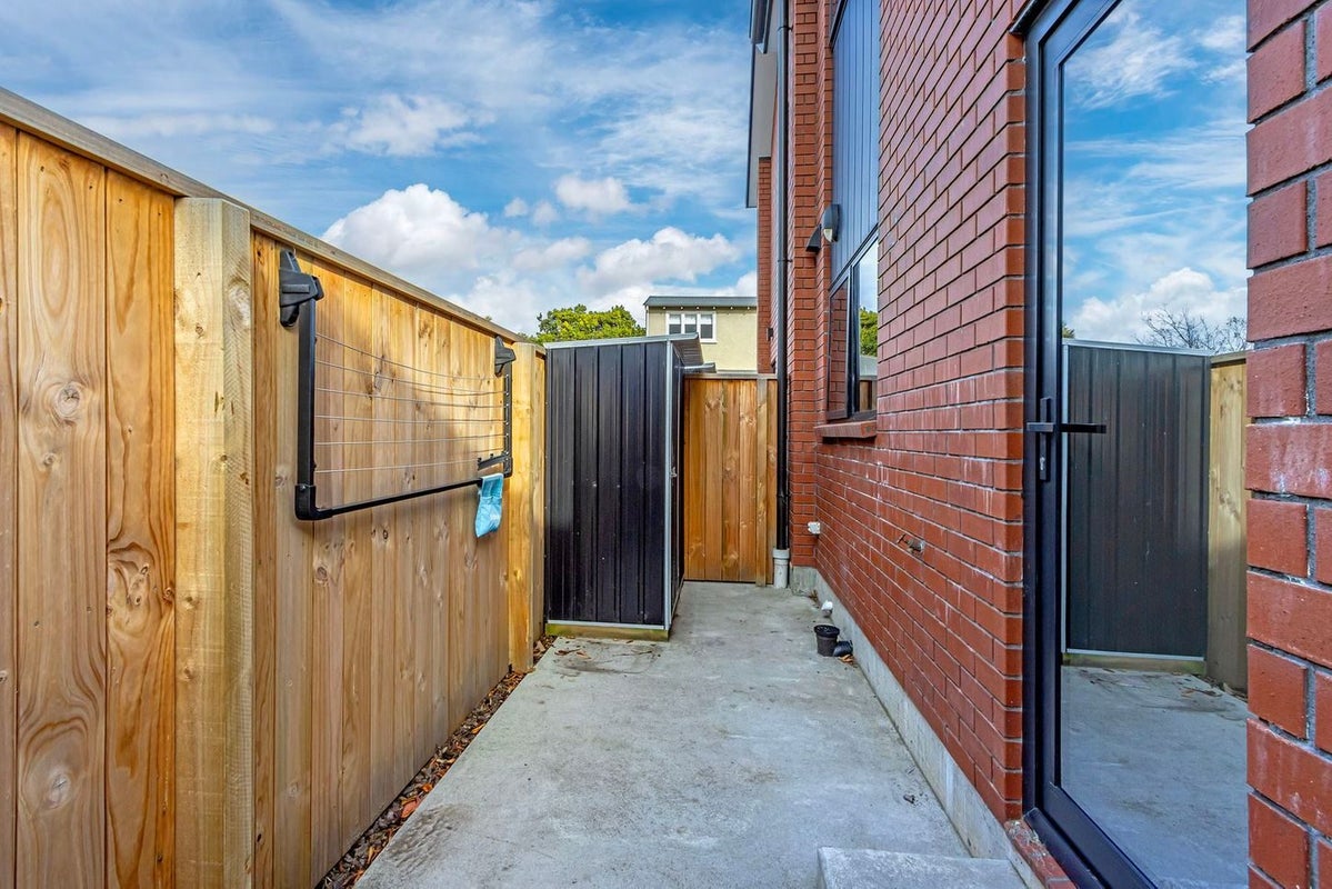 2/64 Longfellow Street, Sydenham, Christchurch - Carousel 10