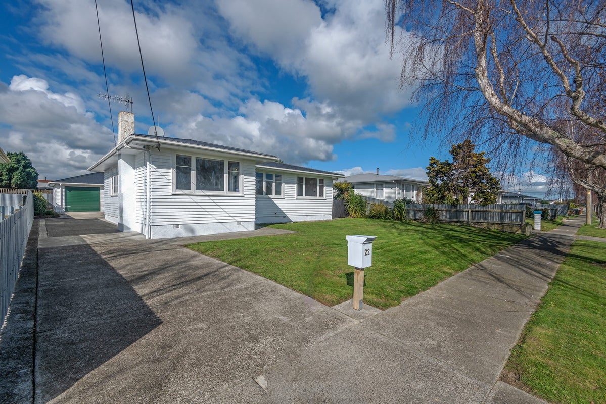 22 Benmore Avenue, Cloverlea, Palmerston North - Carousel 1