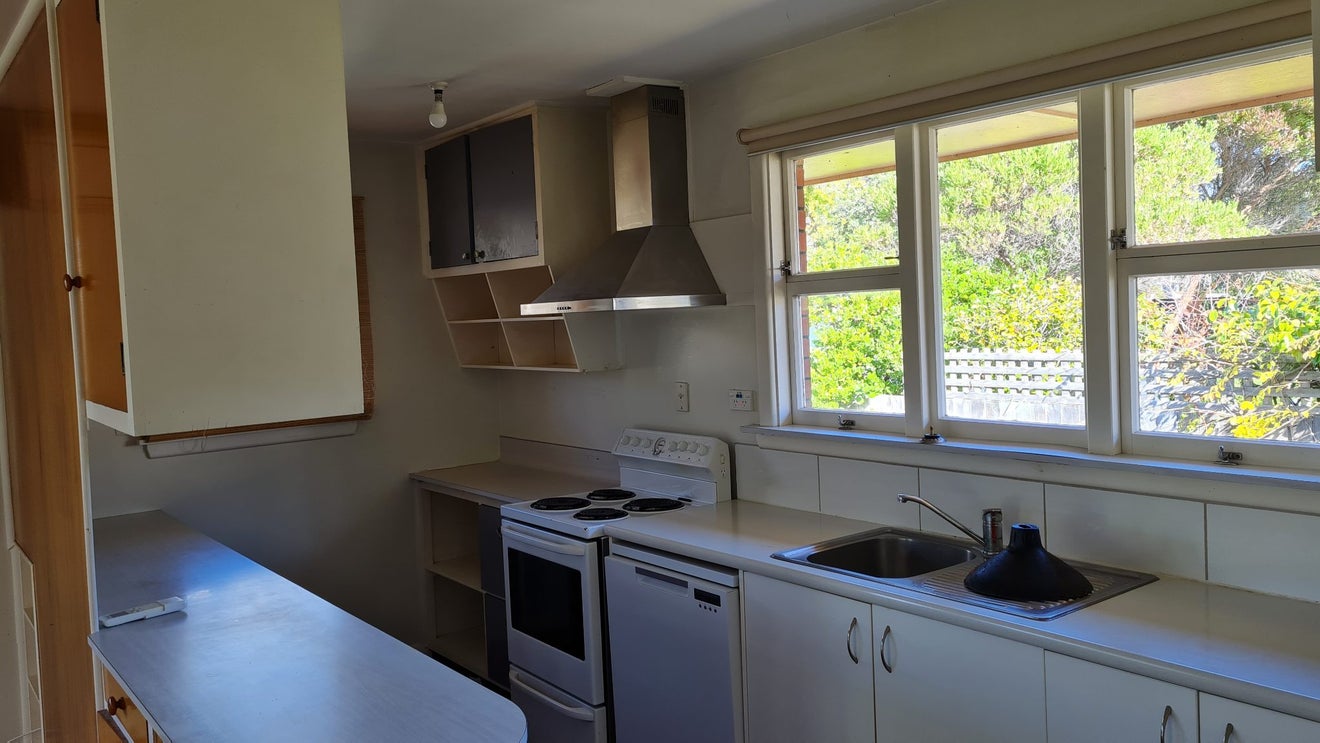 9 Stoke Street, Sumner, Christchurch - Carousel 2