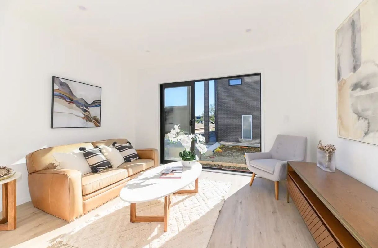 68 Rauemi Way, Te Atatu South, Auckland - Carousel 1