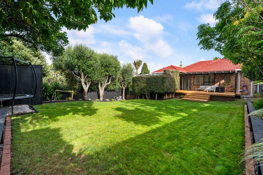 13 La Veta Avenue, Mount Albert, Auckland - Carousel 2