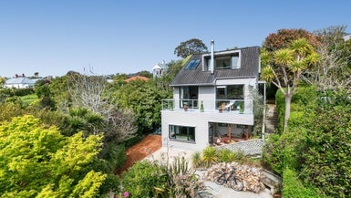 33 Braeview Crescent, Maori Hill, Dunedin - Carousel 1