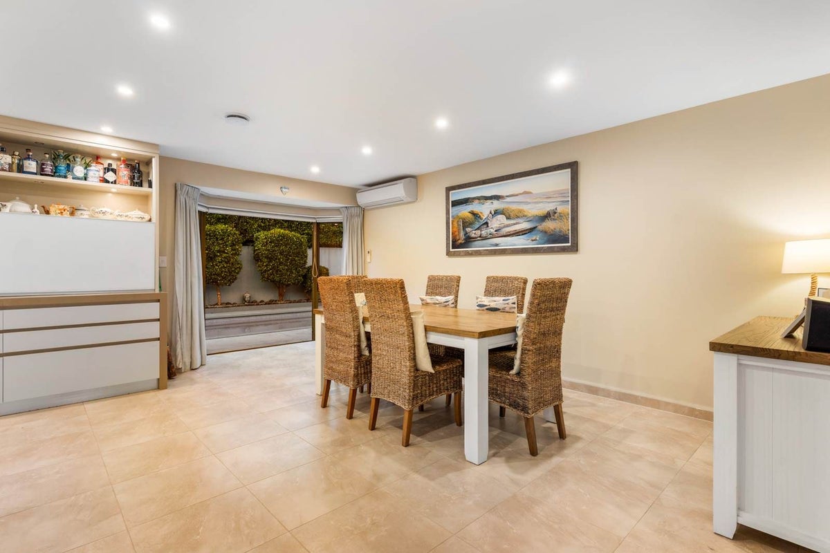 2B Marama Street, Torbay, Auckland - Carousel 26