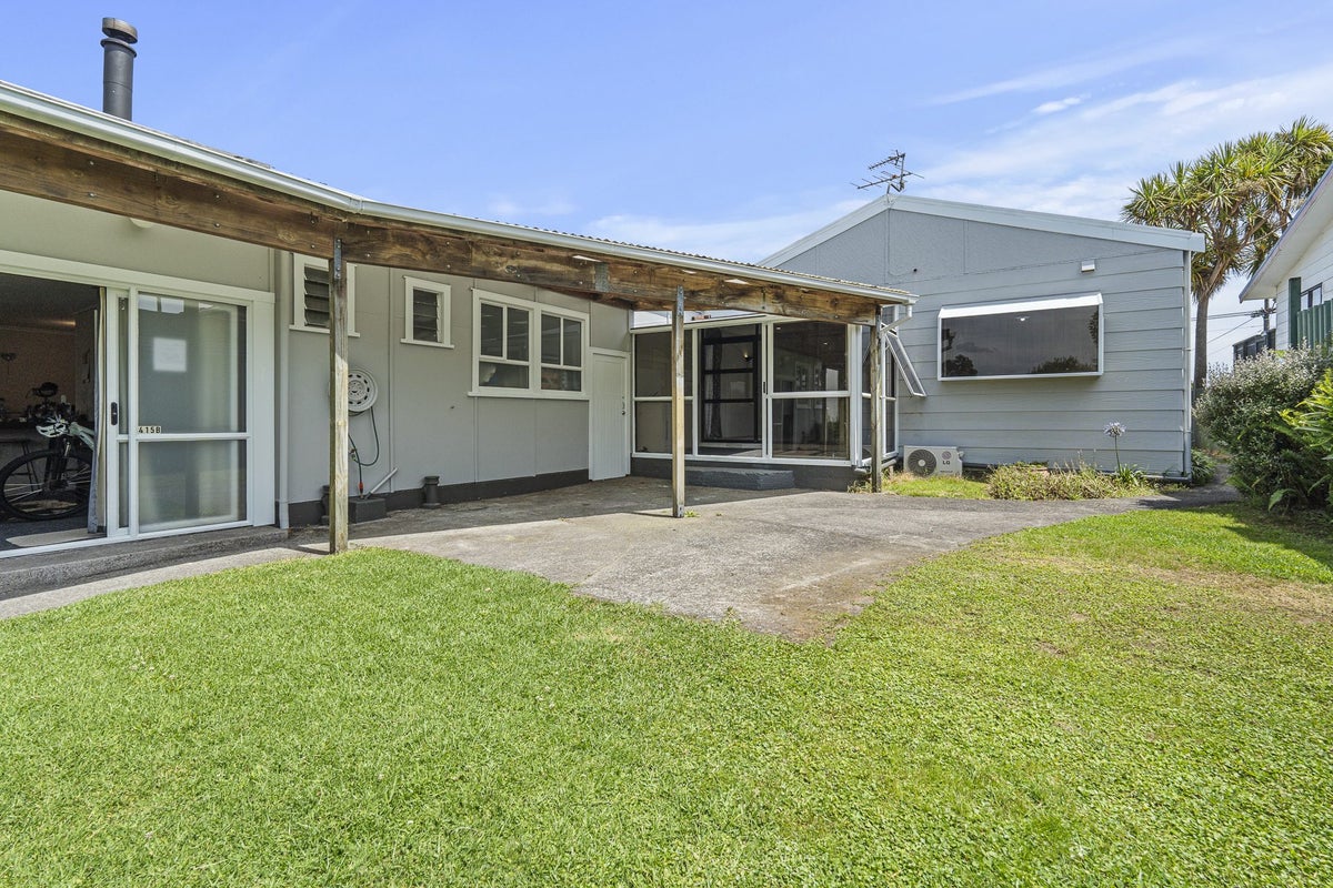 415 Carrington Street, Upper Vogeltown, New Plymouth - Carousel 2
