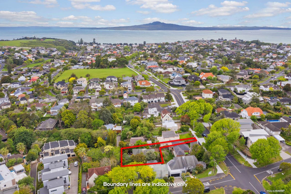 119A Patteson Avenue, Mission Bay, Auckland - Carousel 2