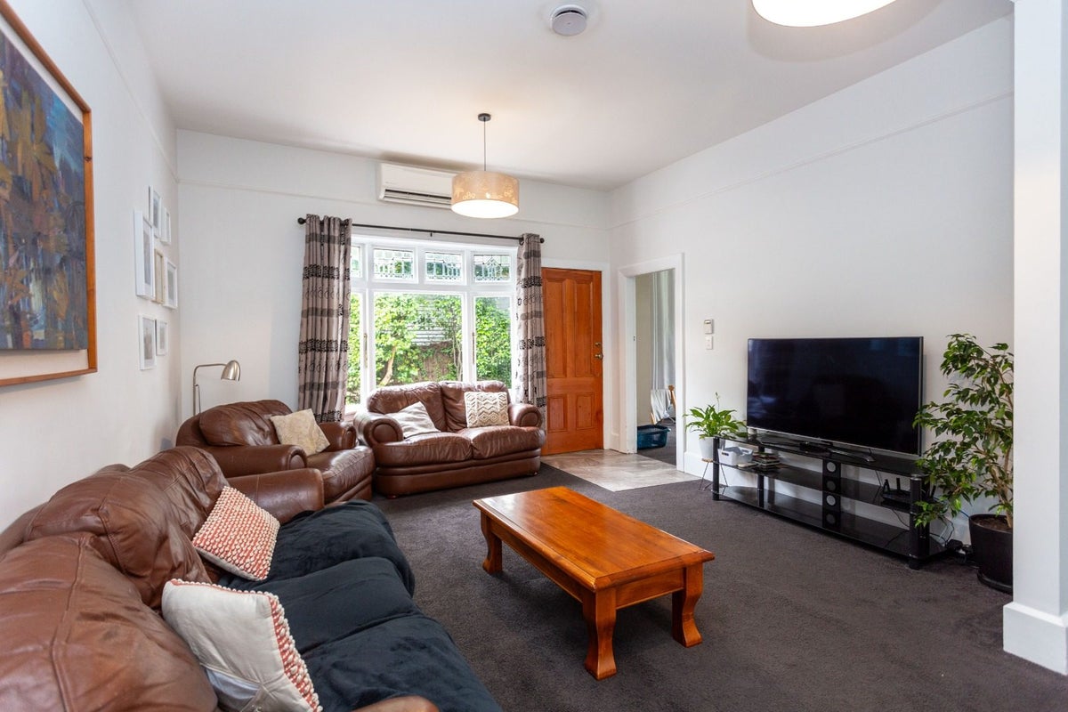 16 Shirley Road, Mairehau, Christchurch - Carousel 2
