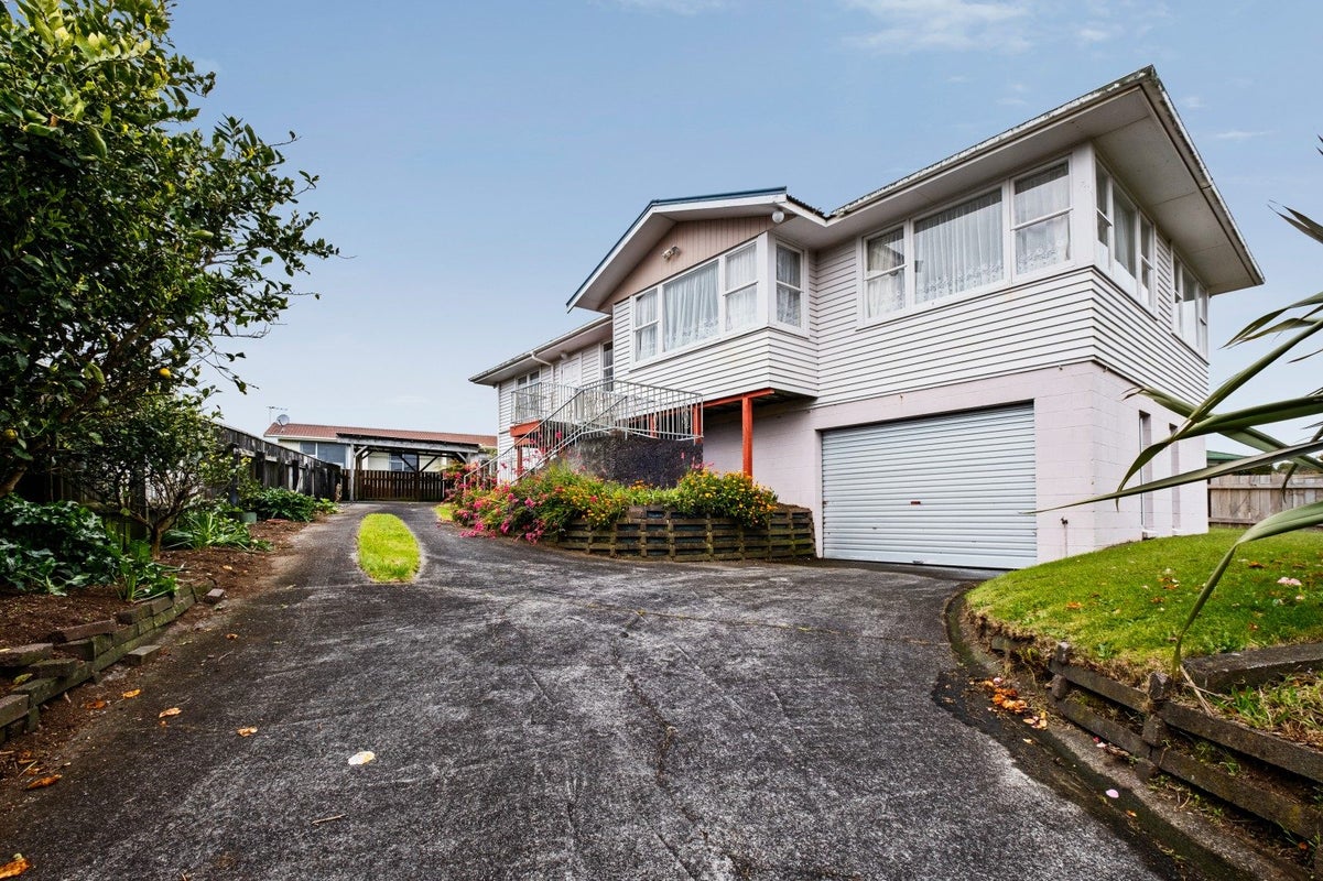 18 Leon Place, Waitara, Waitara - Carousel 2