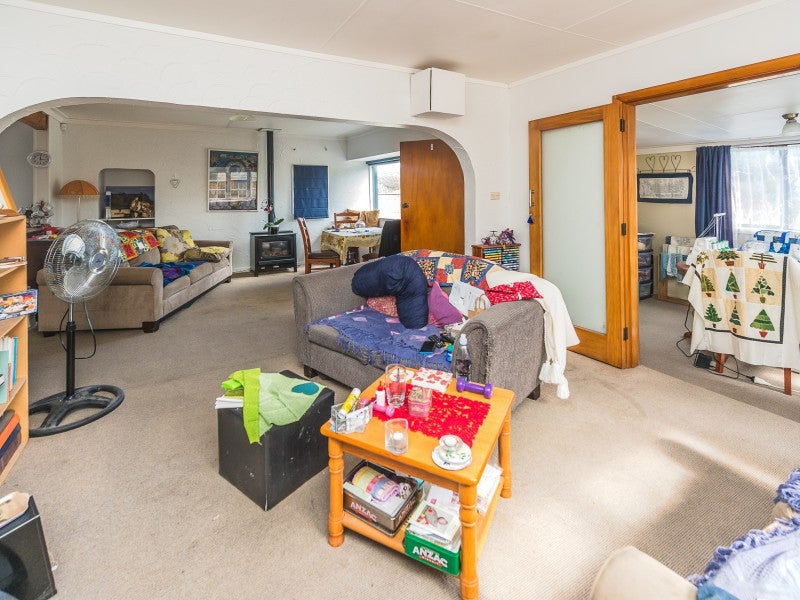 4 Seafront Road, Castlecliff, Whanganui - Carousel 2
