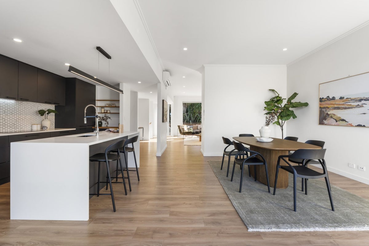 8A Huka Road, Birkenhead, Auckland - Carousel 2