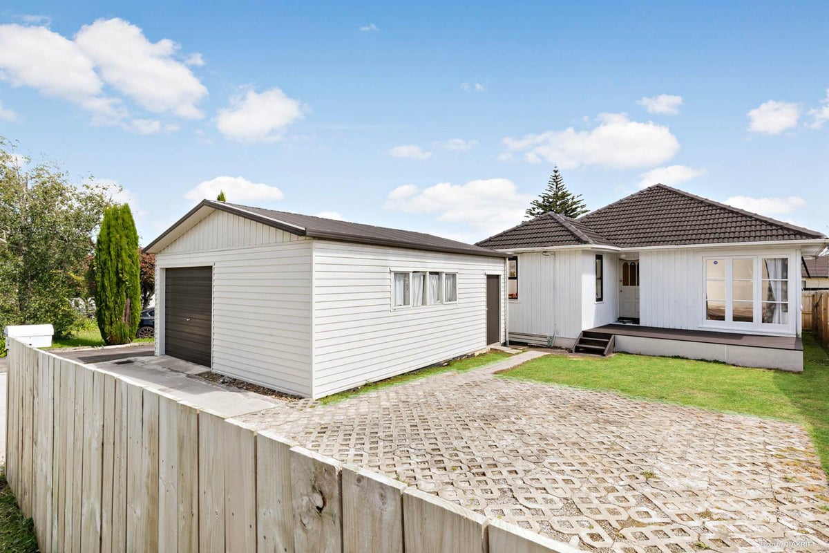 14 TOTARA RD, Manurewa, Auckland - Carousel 1