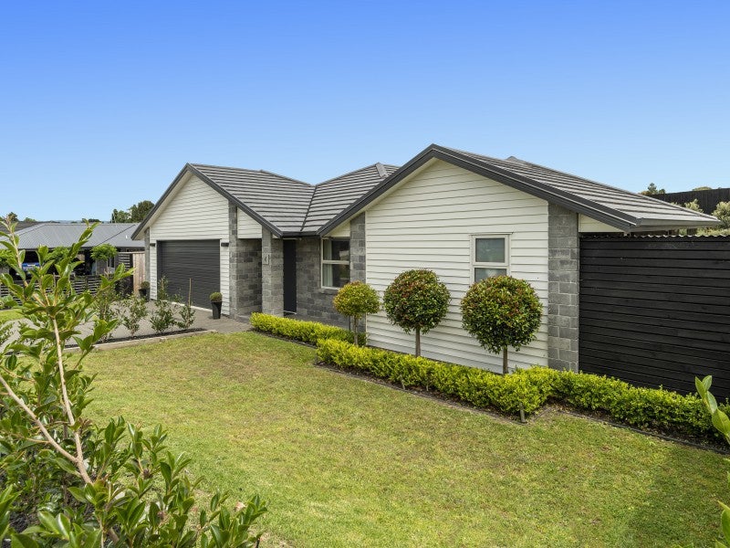 4 Gumtree Lane , Omokoroa, MATAKANA ISLAND - Carousel 2