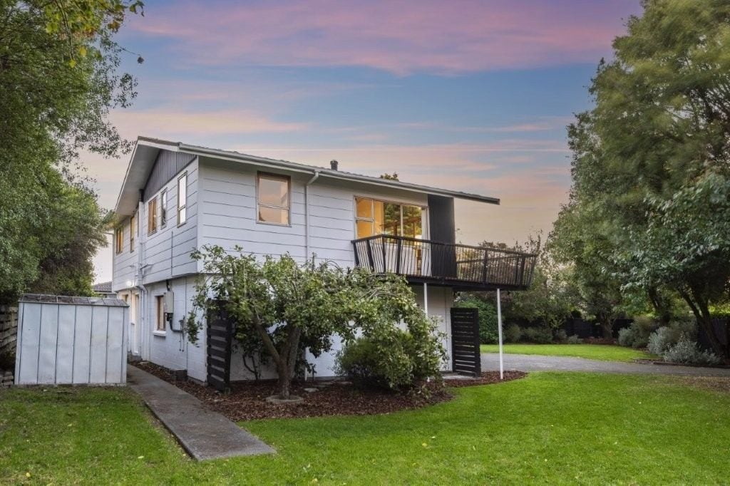 11A Lombard Place, Avonhead, Christchurch - Carousel 15