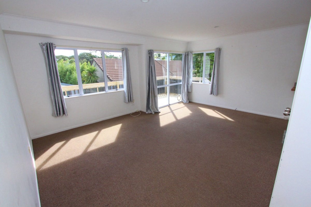 7 Logan Lane, Stanmore Bay, Whangaparaoa - Carousel 2