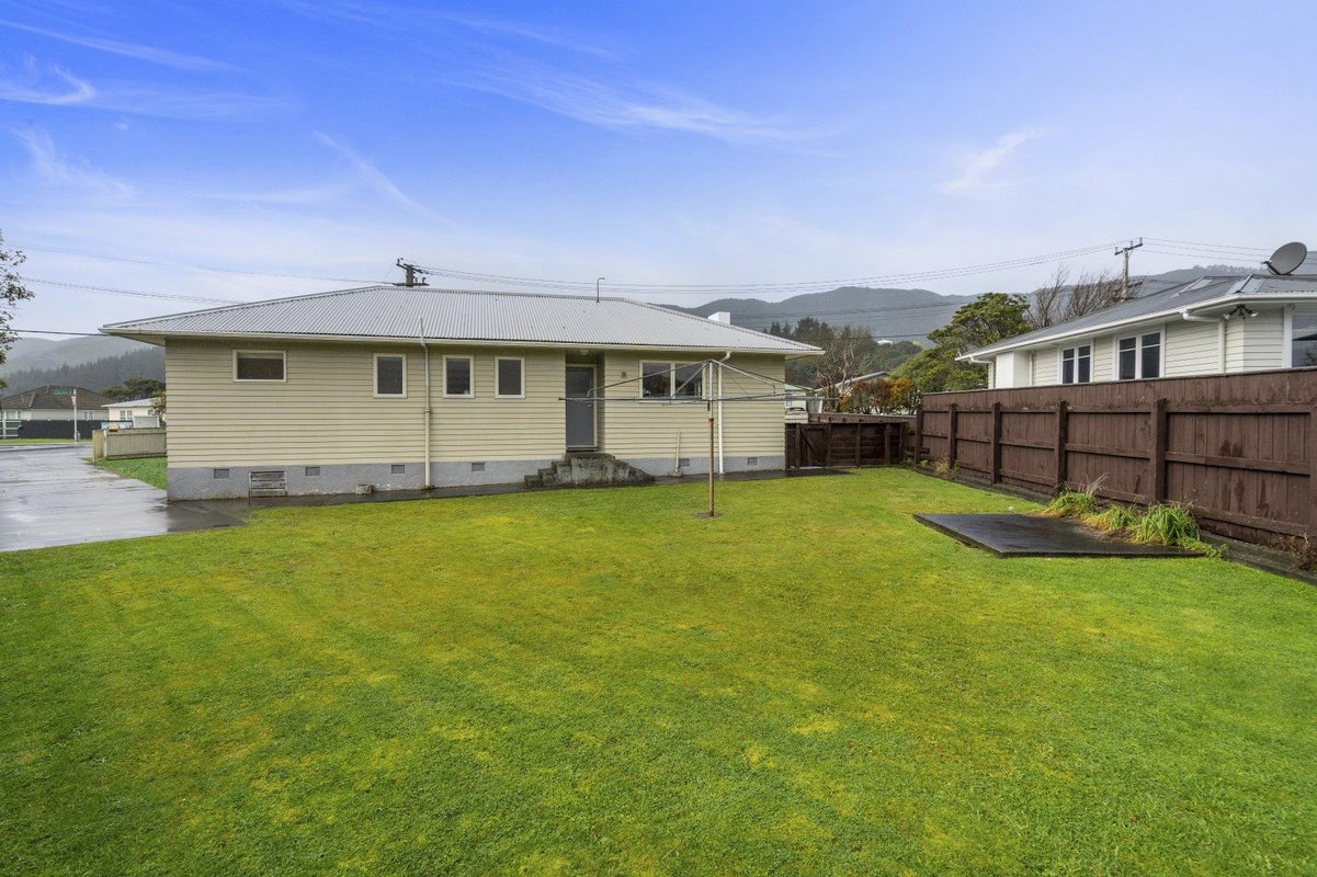 40 Norfolk Street, Wainuiomata, Lower Hutt - Carousel 1