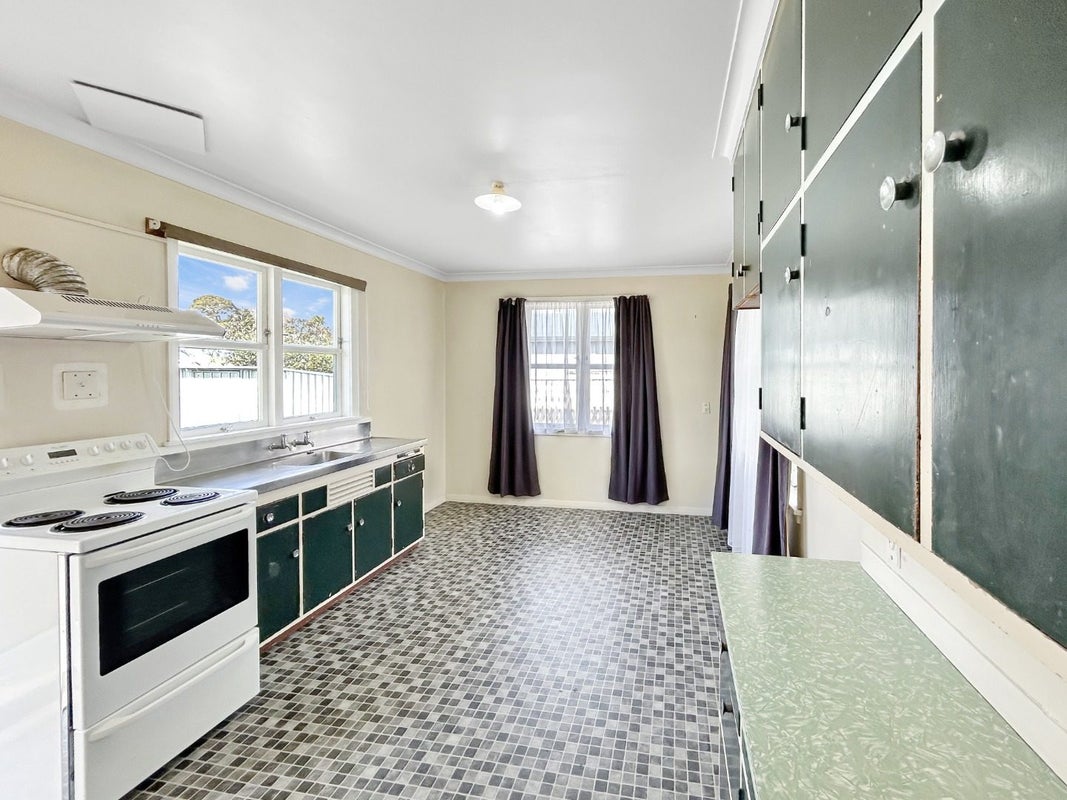 339 Botanical Road, West End, Palmerston North - Carousel 2