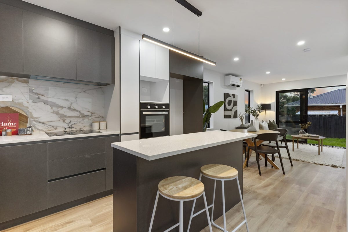 166C Rathgar Road, Henderson, Auckland - Carousel 2