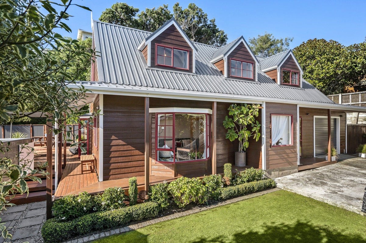 10A Darlington Road, Miramar, Wellington - Carousel 1