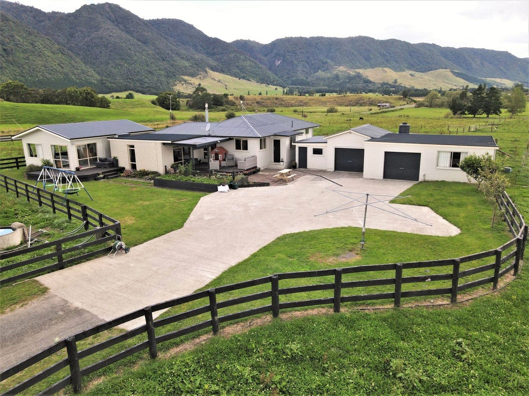 1961 Old Te Aroha Road, Gordon, Te Aroha - Carousel 1