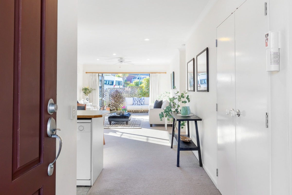 30 Lakeridge Close, Rangatira Park, Taupo - Carousel 2
