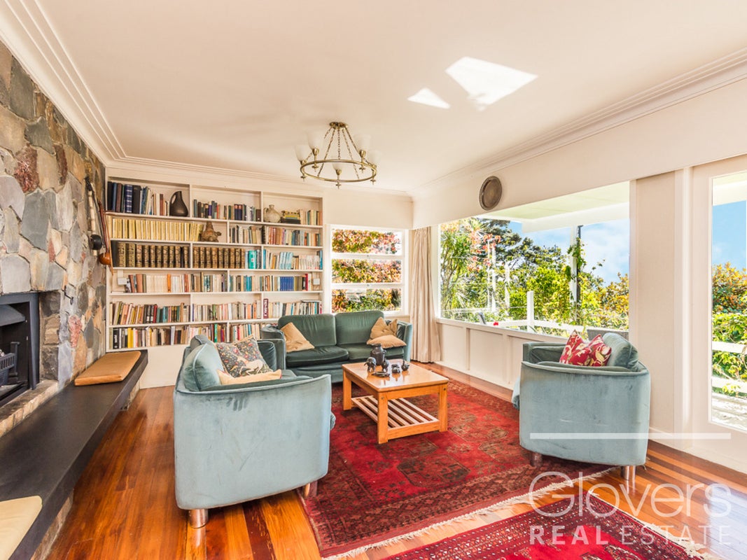 71 Scenic Drive, Titirangi, Auckland - Carousel 2