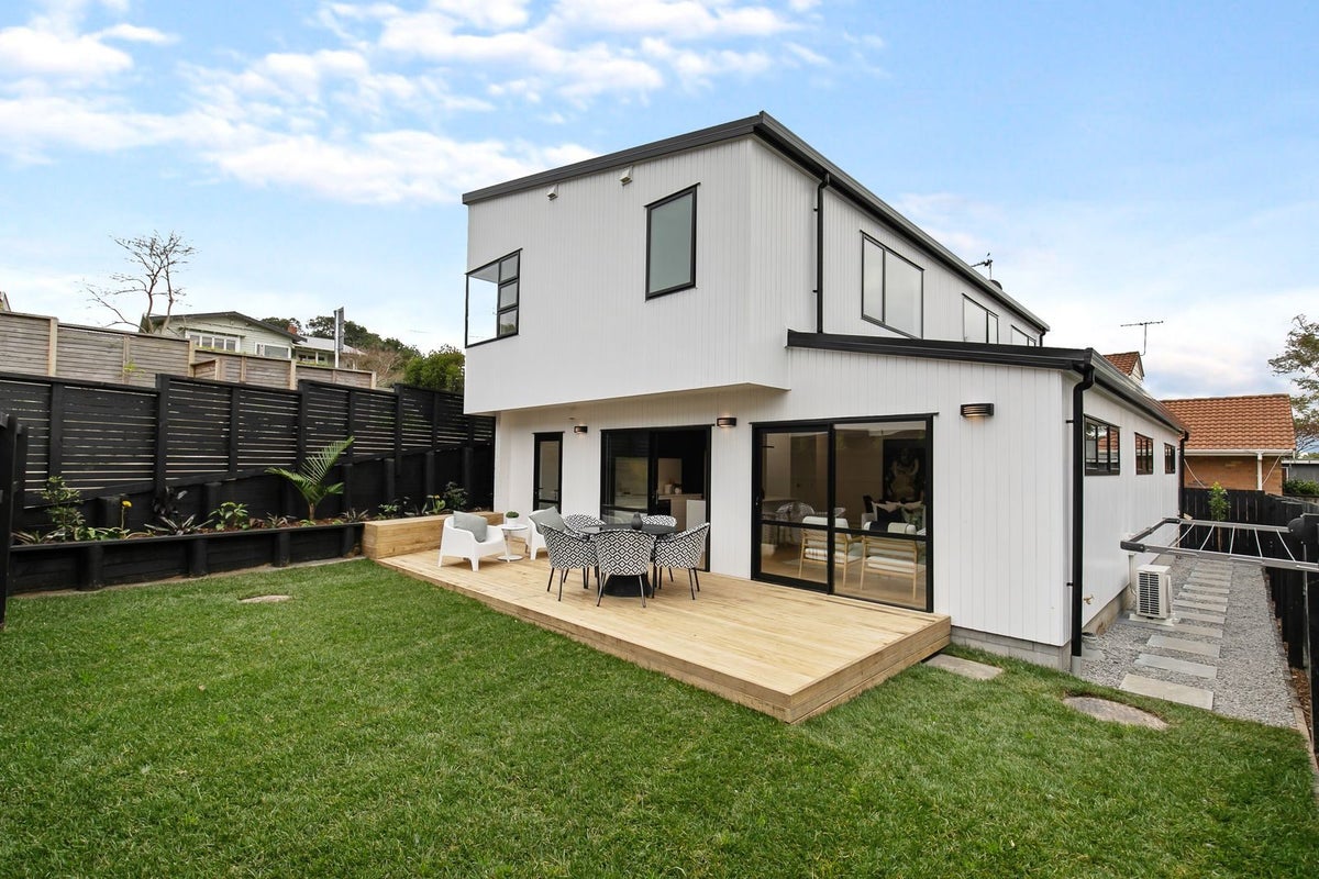 33 Woodward Avenue, Mangere Bridge, Auckland - Carousel 12
