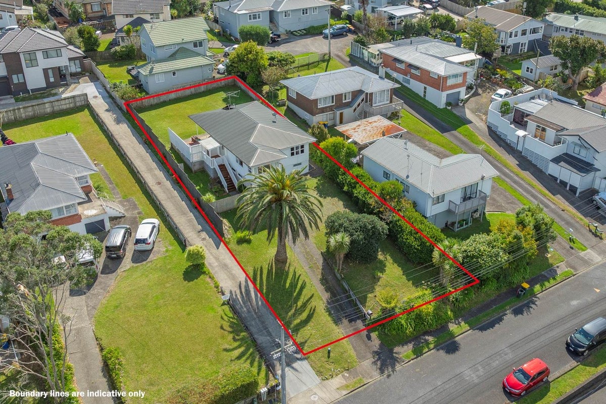 33 Park Road, Glenfield, Auckland - Carousel 1