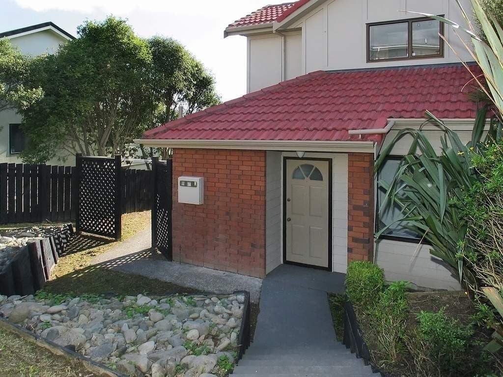 10B Coventry Close, Ascot Park, Porirua - Carousel 2