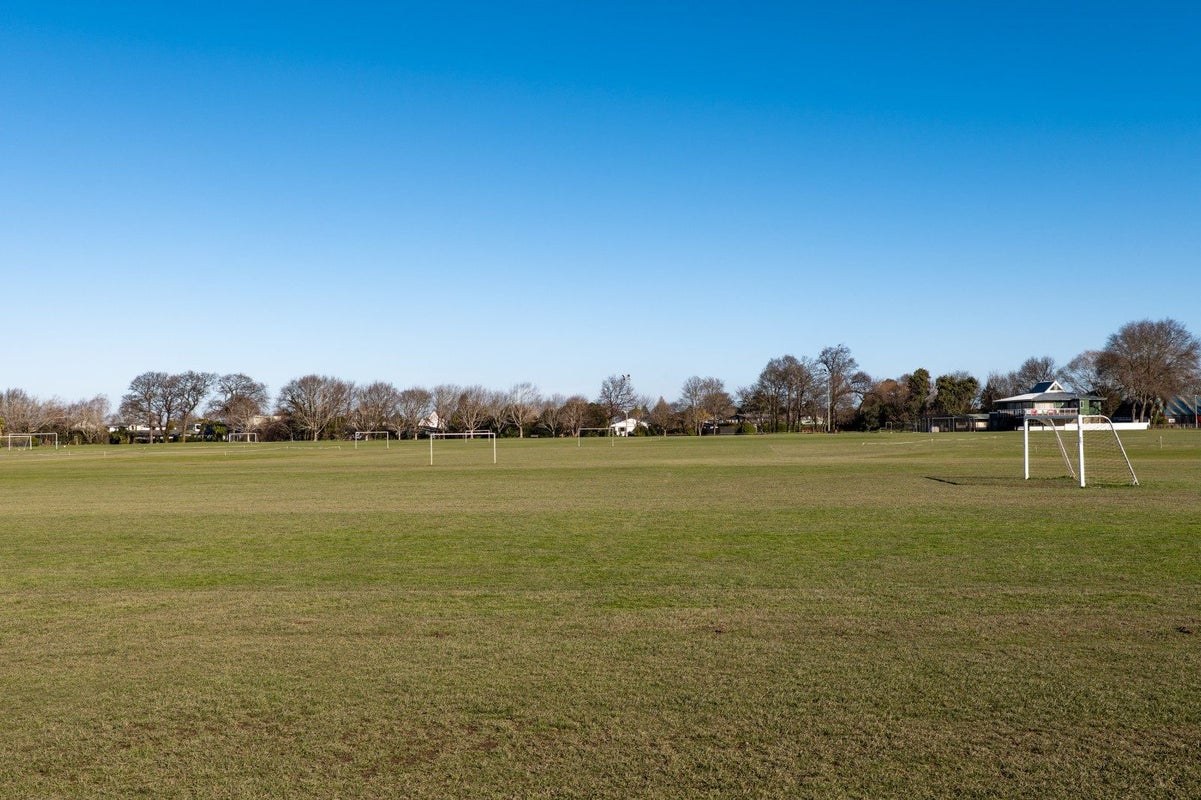 2/281 Memorial Avenue, Burnside, Christchurch - Carousel 23