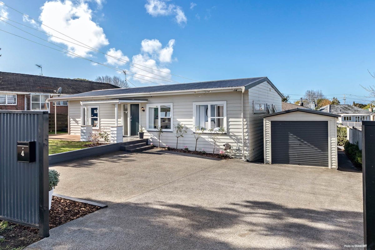 4 Whitney Street, New Windsor, Auckland - Carousel 1