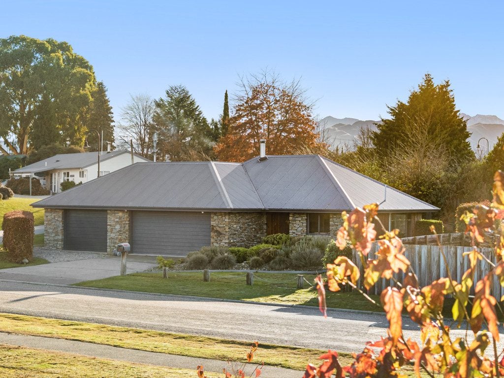 27 Kingston Street, Albert Town, Wanaka - Carousel 1