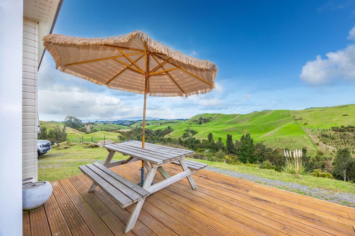 925 Ngaroma Road, Wharepuhunga, Te Awamutu - Carousel 1