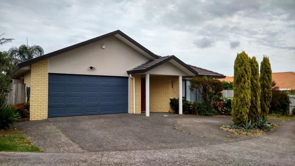 28 Macnean Drive, East Tamaki Heights, Auckland - Carousel 1
