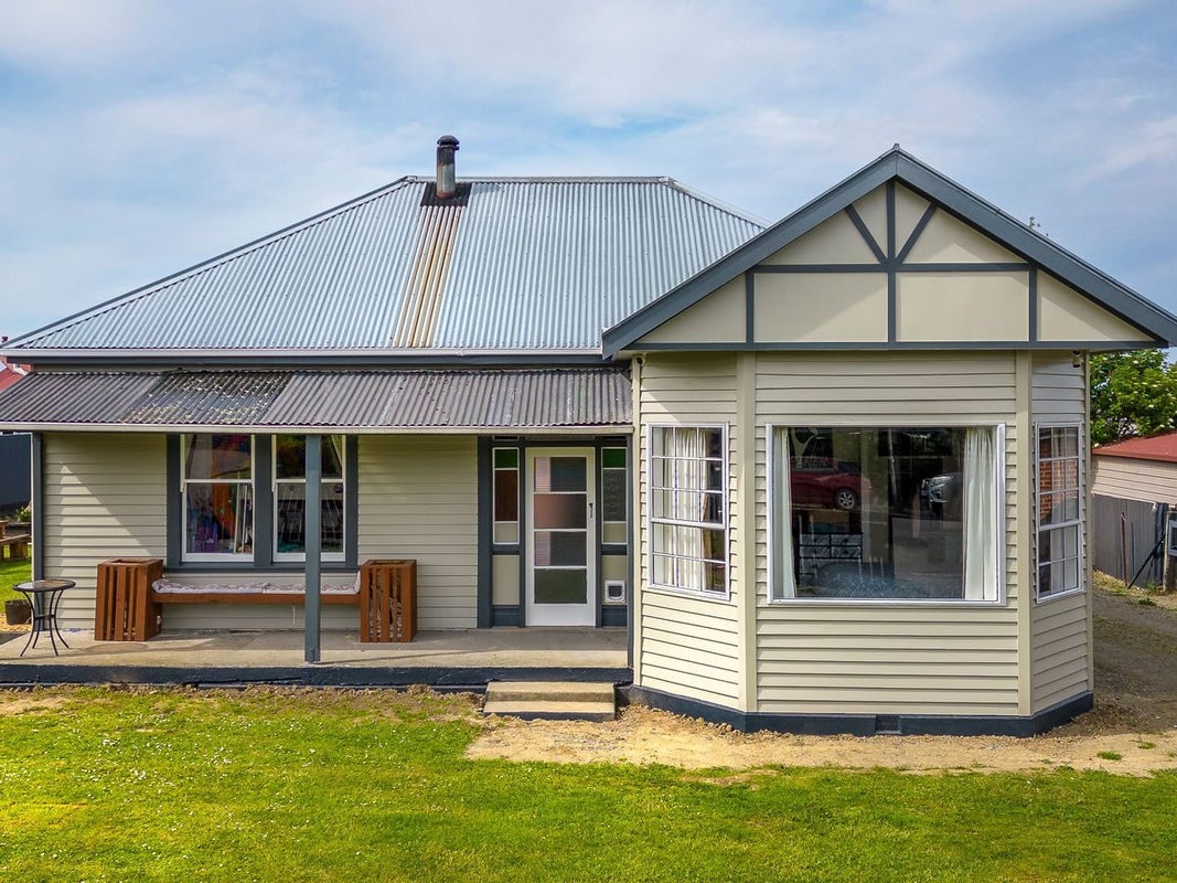8 George Street, Waimate, Waimate - Carousel 1