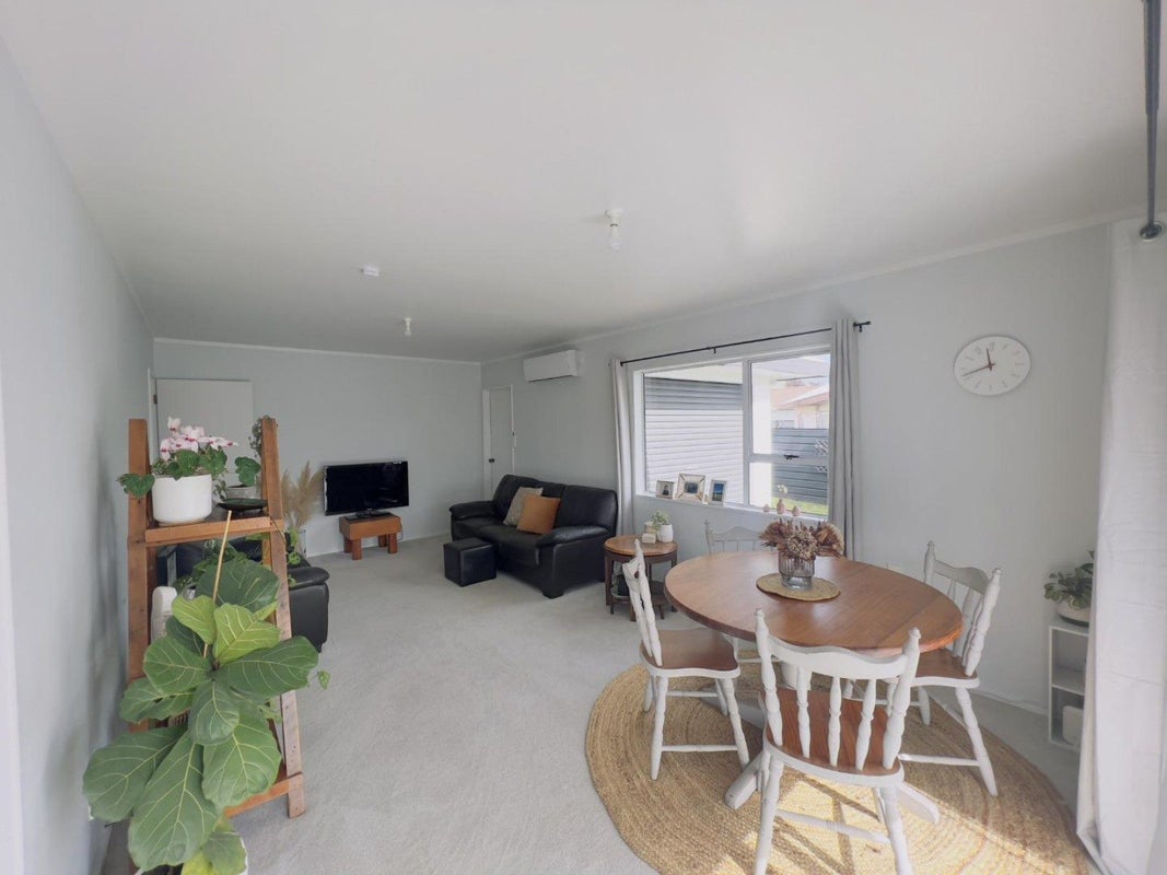 11B Sheffield Place, Springvale, Whanganui - Carousel 2