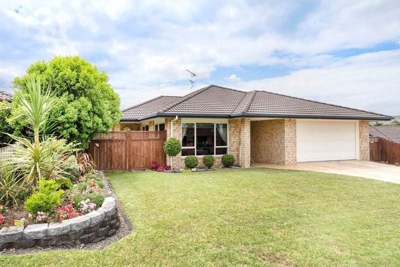8 Parkhaven Drive, Rosehill, Papakura - Carousel 1