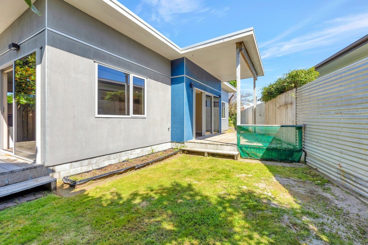 26 Bedford Street, Fitzroy, New Plymouth - Carousel 1