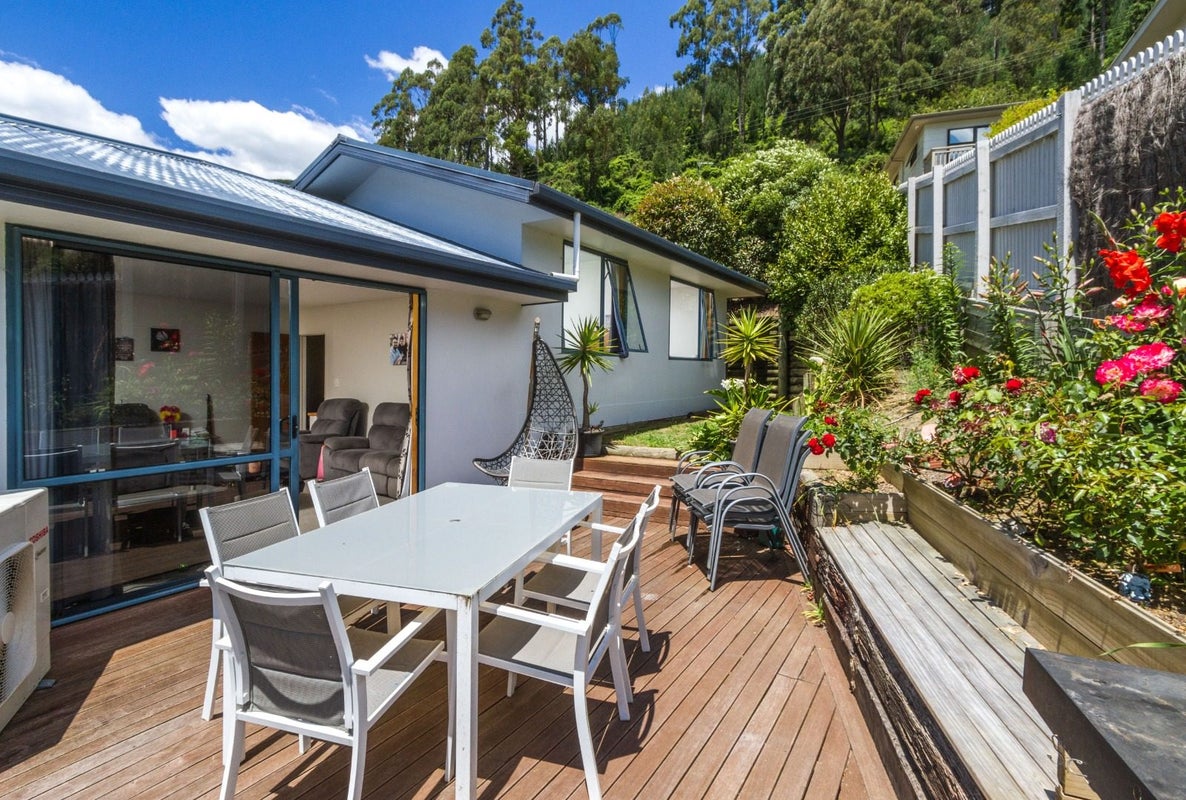 69 Robinson Road, The Brook, Nelson - Carousel 2