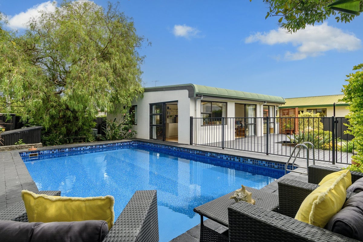 6 Roys Road, Parkvale, Tauranga - Carousel 2