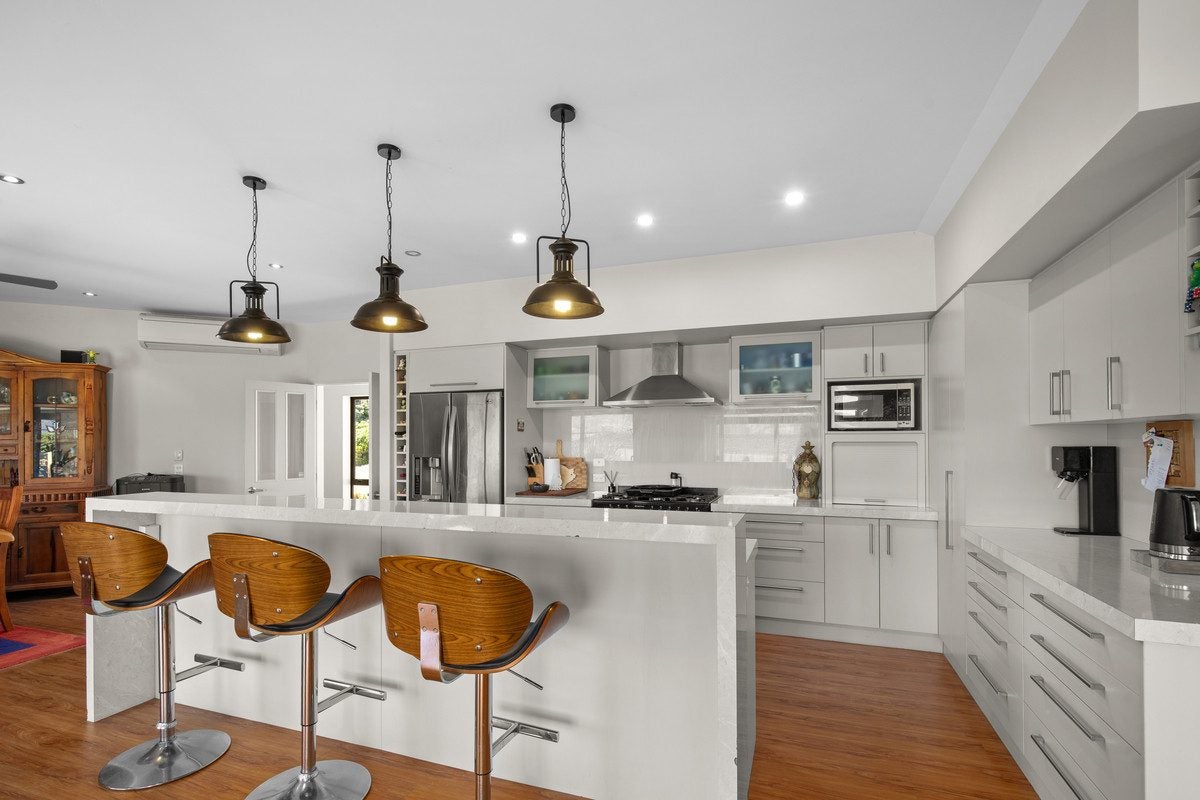 317 Golden Road, Springvale, Alexandra - Carousel 2