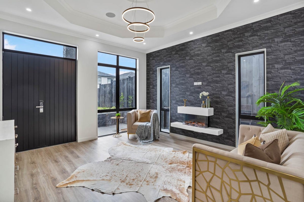 104 Thomas Road, Flat Bush, Auckland - Carousel 2