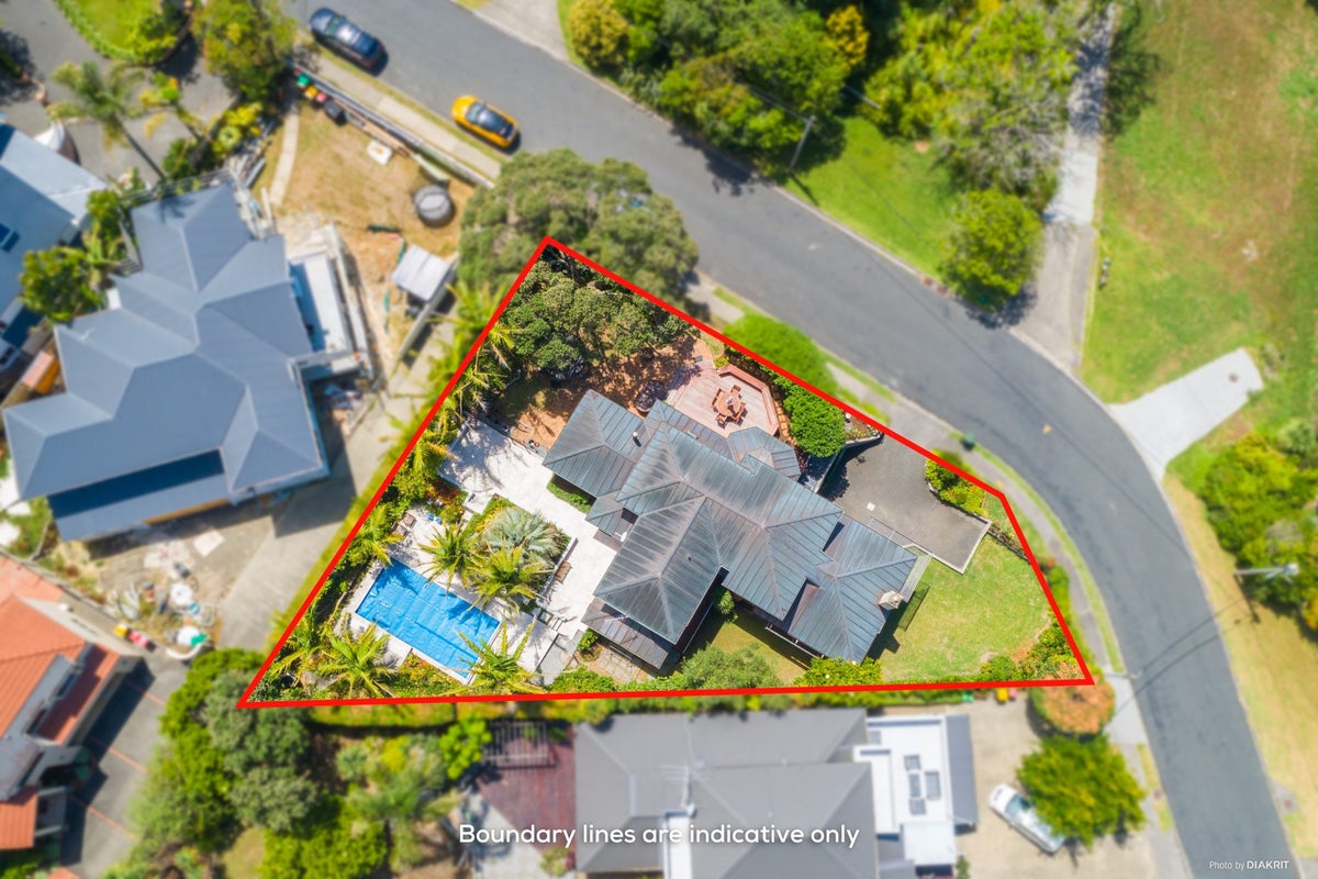 12 View Road, Campbells Bay, Auckland - Carousel 2