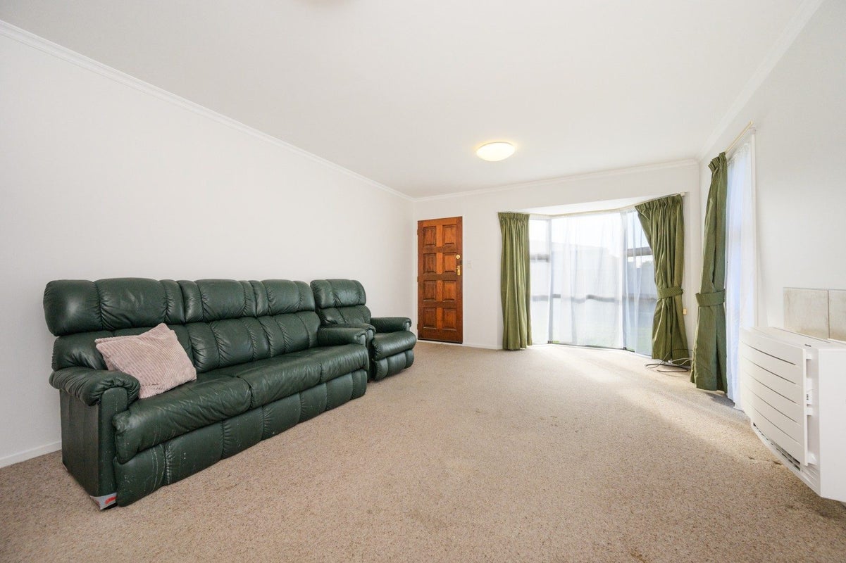 1/633 Ferguson Street, Terrace End, Palmerston North - Carousel 2