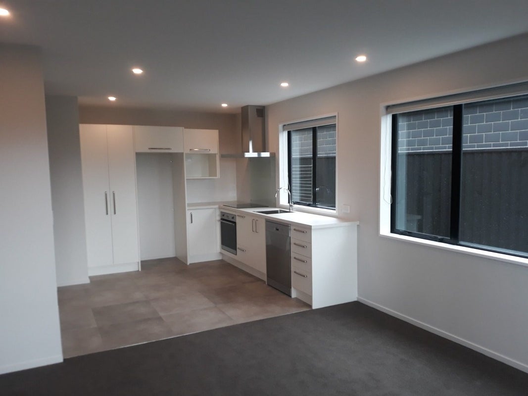 15 Piripiri Place, Broomfield, Christchurch - Carousel 2